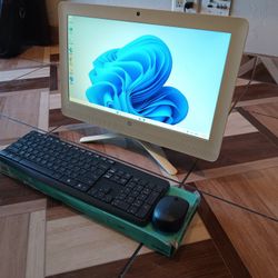 HP -20-c020-All in One-AMD E2-7110-8gb Ram-128gb HD SSD Solid.