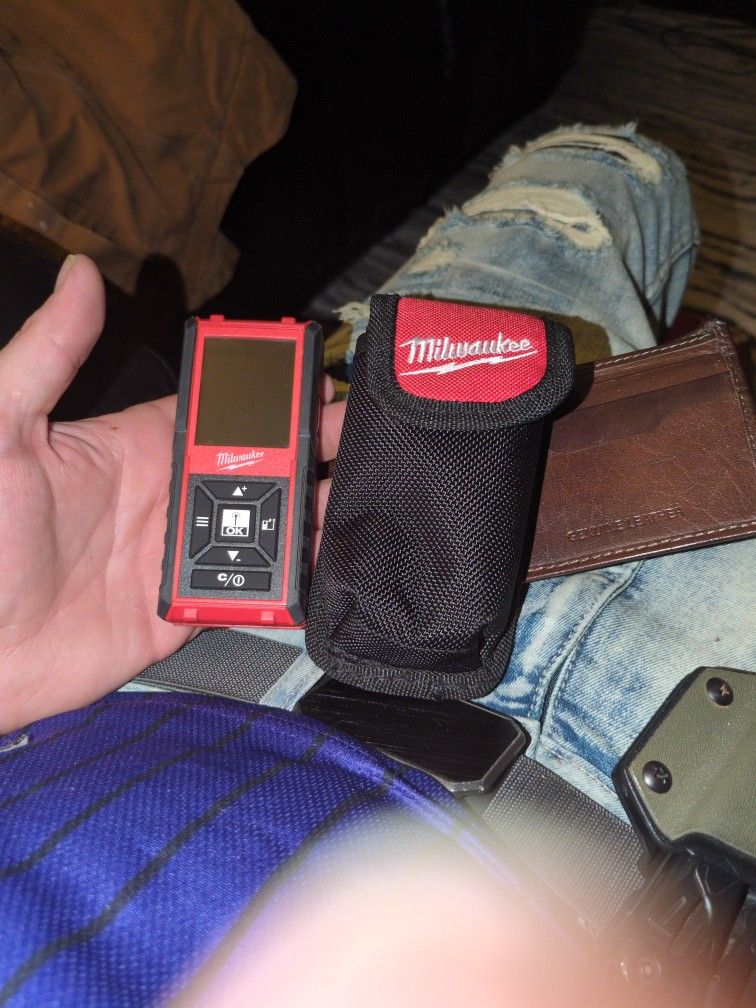 Milwaukee Laser Distance Meter