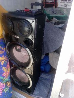 H&K party speaker