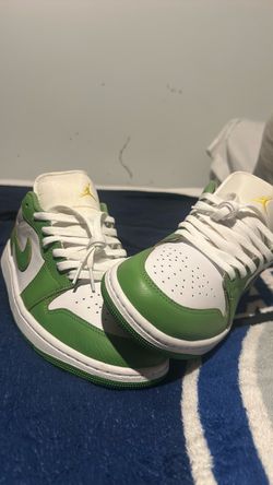 air Jordan 1 low SE  size 10