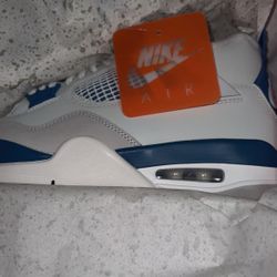 Jordan 4, Military Blue, Size 8.5