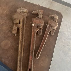 Pipe Wrenches (3)