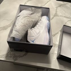 Jordan 11 Legend Blue