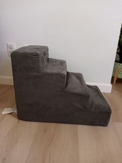Dog stairs