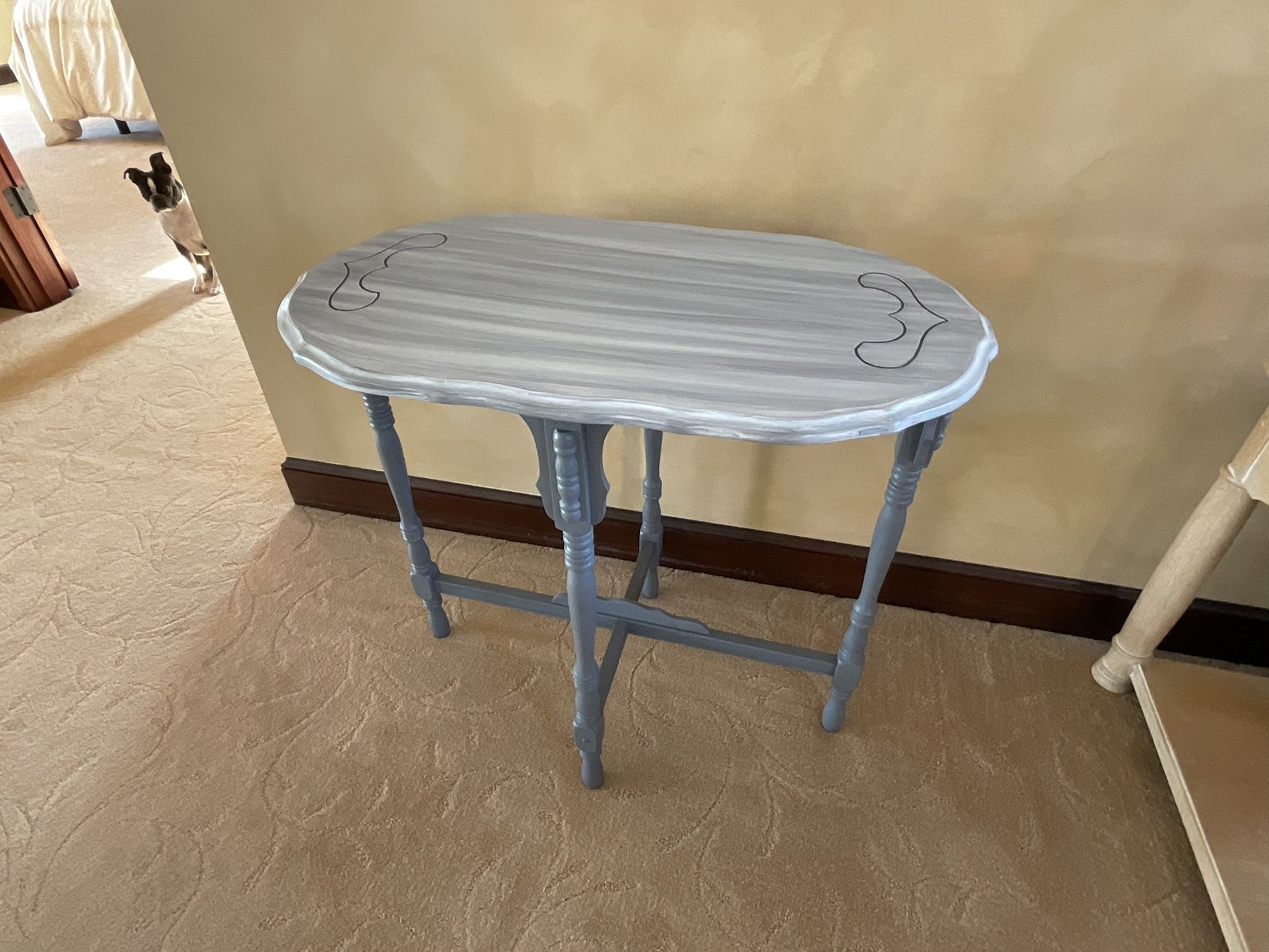 Side table/Console