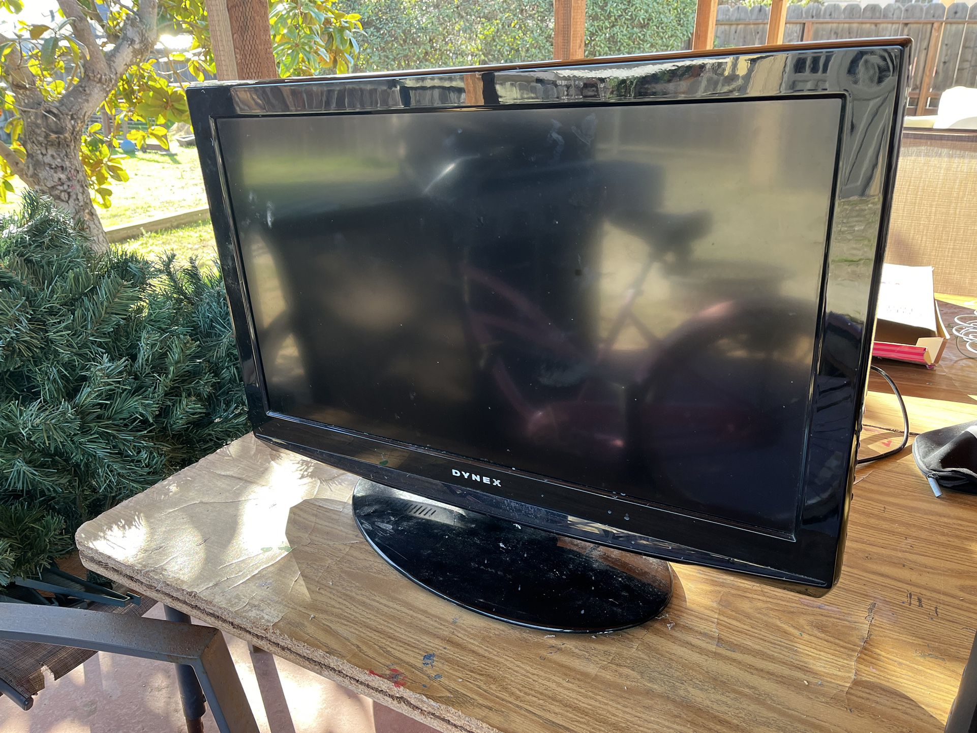 30” Tv With DVD 