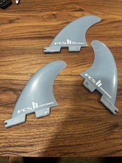 FCS 2 - Small - Performer Fins - Free