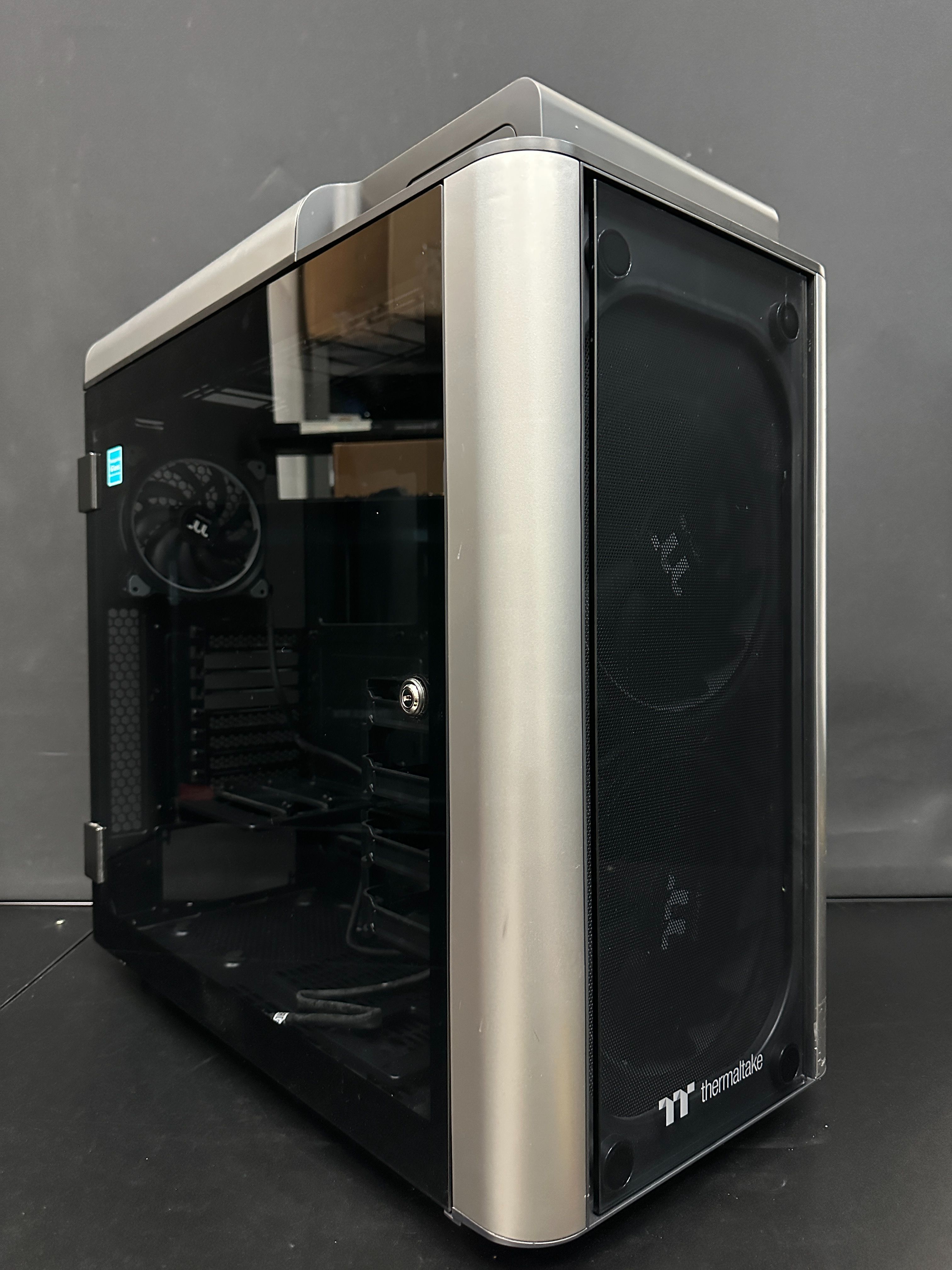READ DESCRIPTION! ThermalTake Level 20 GT ARGB PLUS