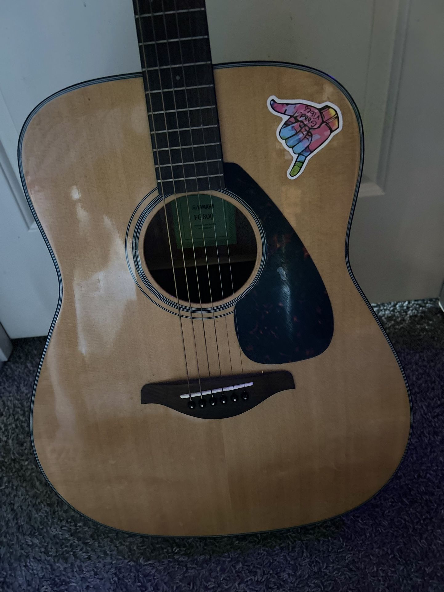 YAMAHA Acoustic Guitar With Case