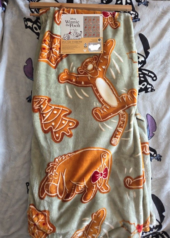Winnie The Pooh Christmas Blanket