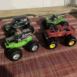 Grave Digger Monster Jam Toy Trucks - Set of 4 