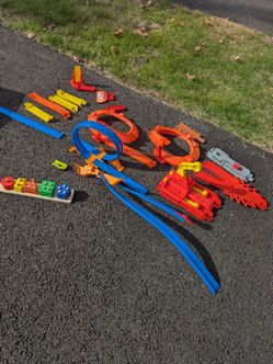 Hot Wheels Track Set Lot with Loops and Launcher