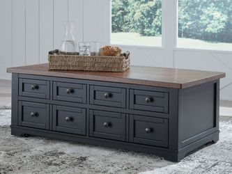 Wildenauer Brown/Black Lift Top Cocktail Table