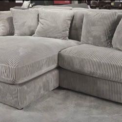 Cloud Sectional Deep Seats new in Plastic W/warranty.  Can Deliver