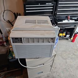 GE Window AC Unit