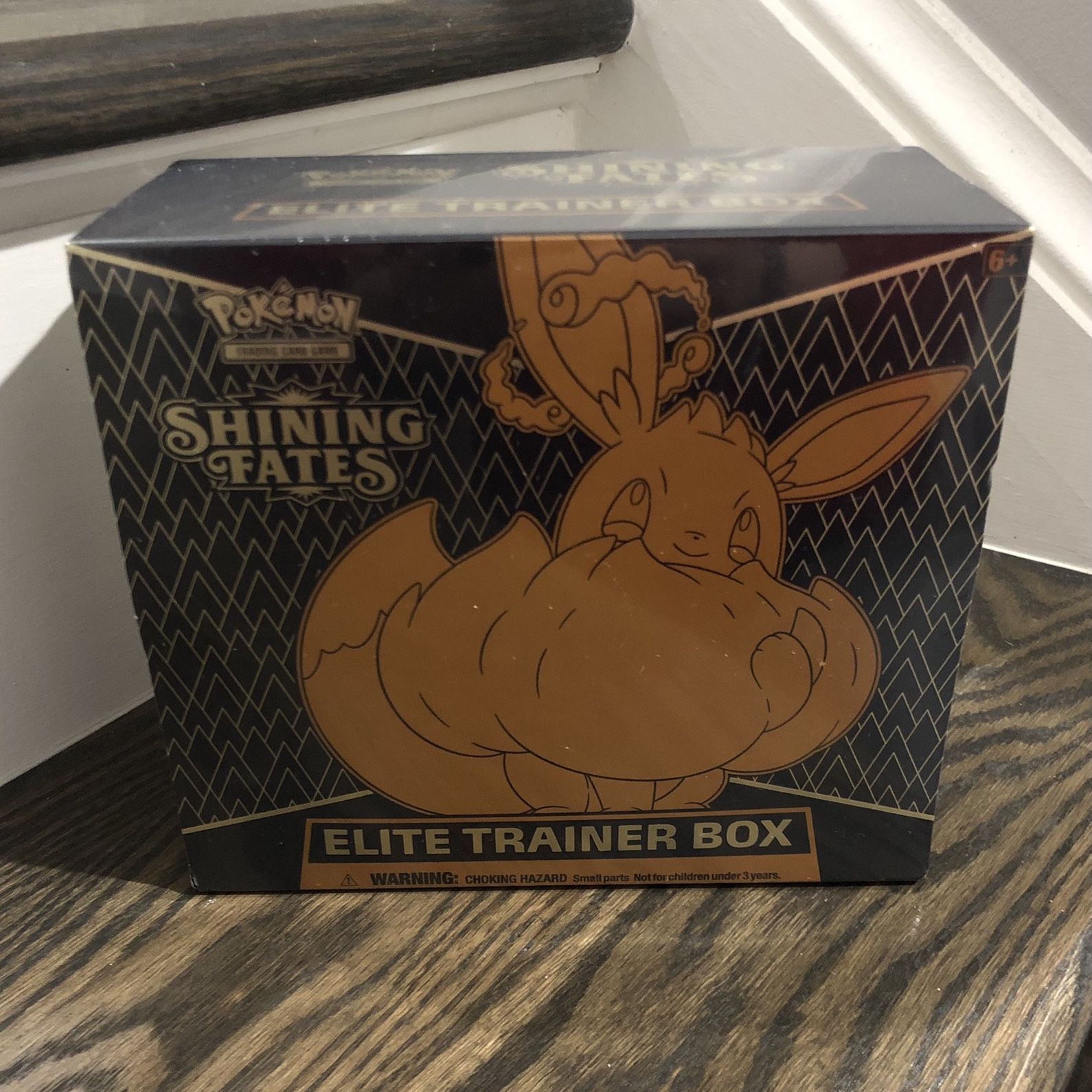 Pokemon Shinning Fates Elite Training Box