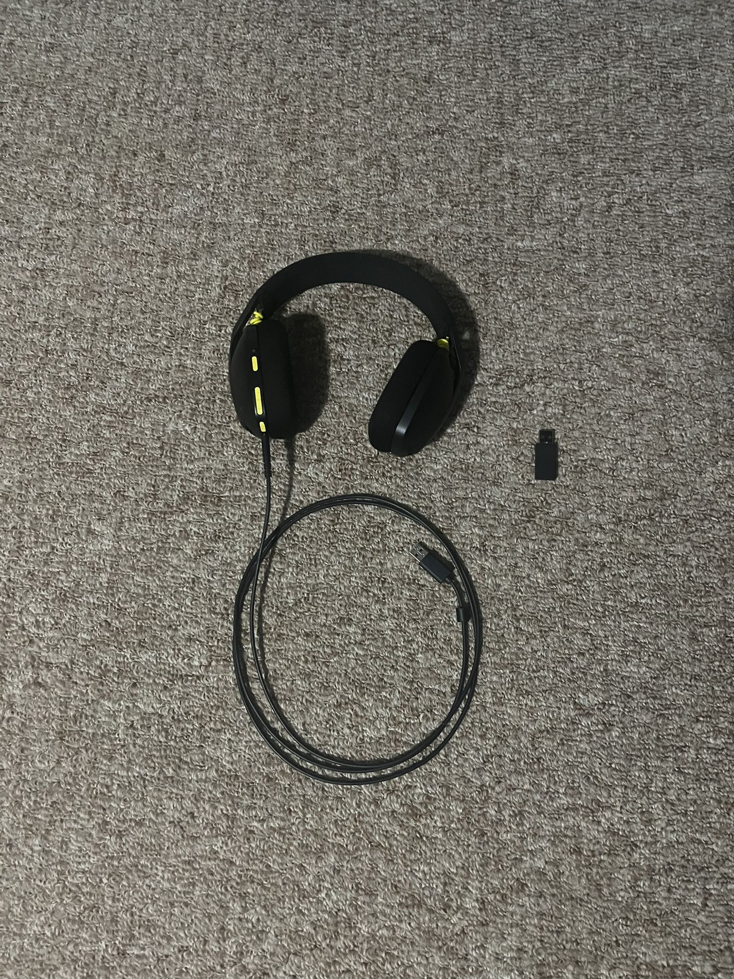 Logitech G435 LIGHTSPEED Wireless Bluetooth Gaming Headset