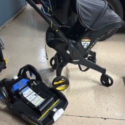 Doona Stroller With A Vehicle Base 