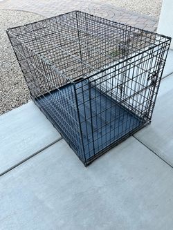 Pet crate 42L x 28W x 30H inches