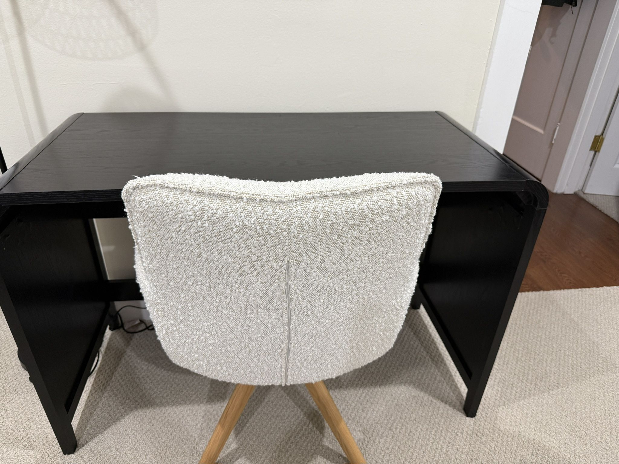 Desk/ Vanity & Boucle Swivel Chair