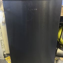 Mini fridge Hisense