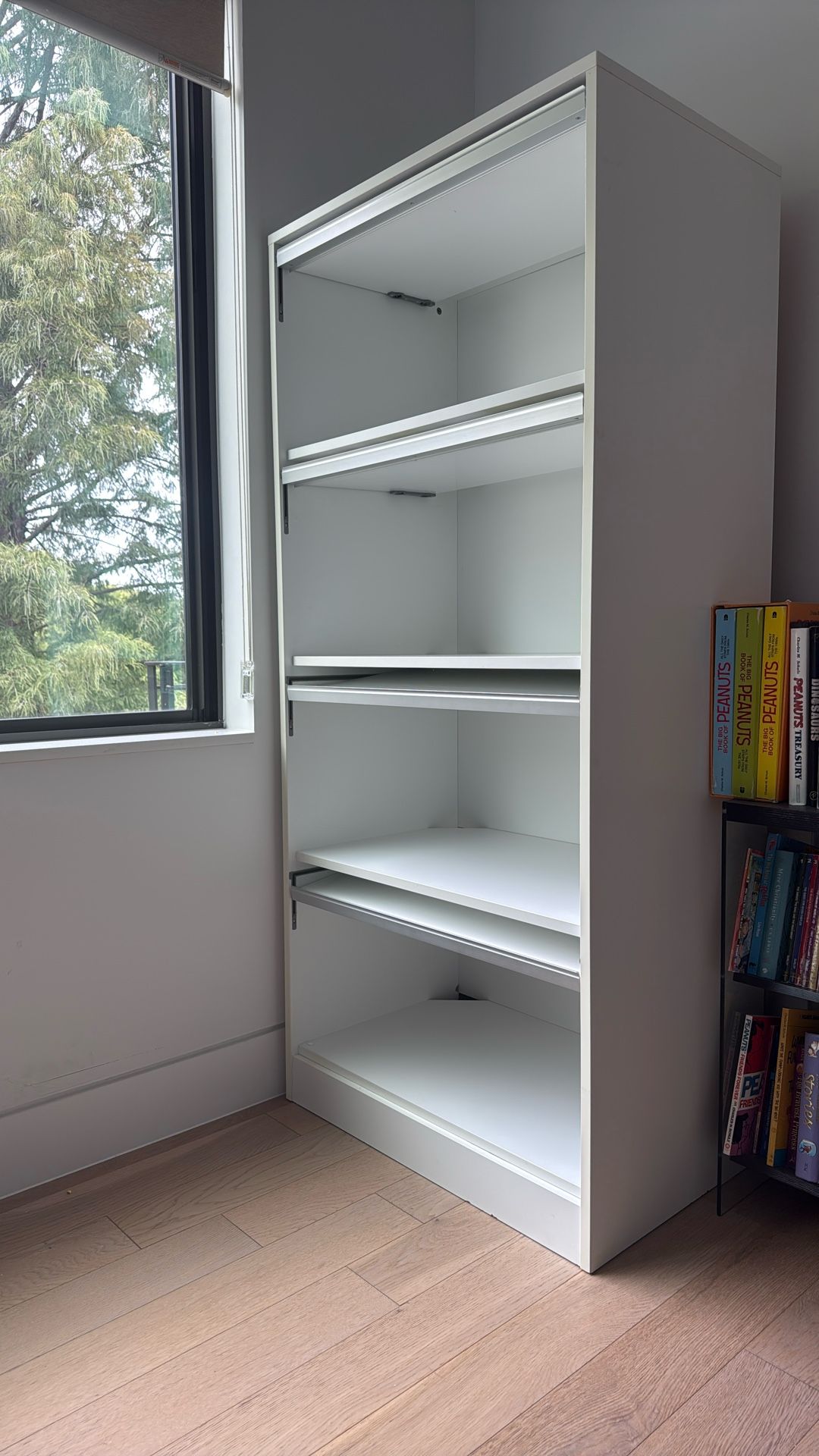 White, Sturdy, Modern, 4 Levels Storage/dresser/ Bookshelves