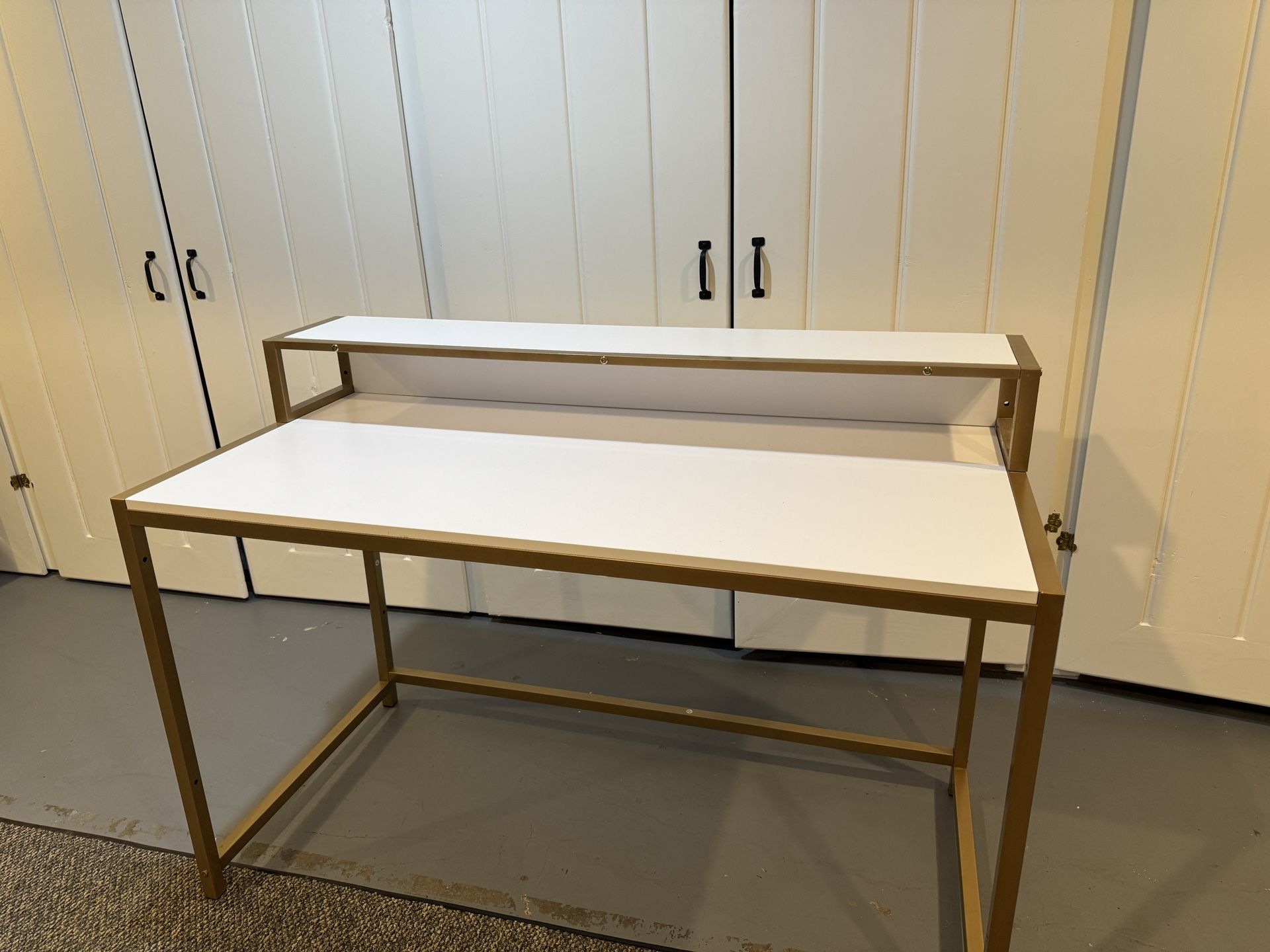 Free White and Gold Desk