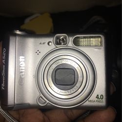 PowerShot A520