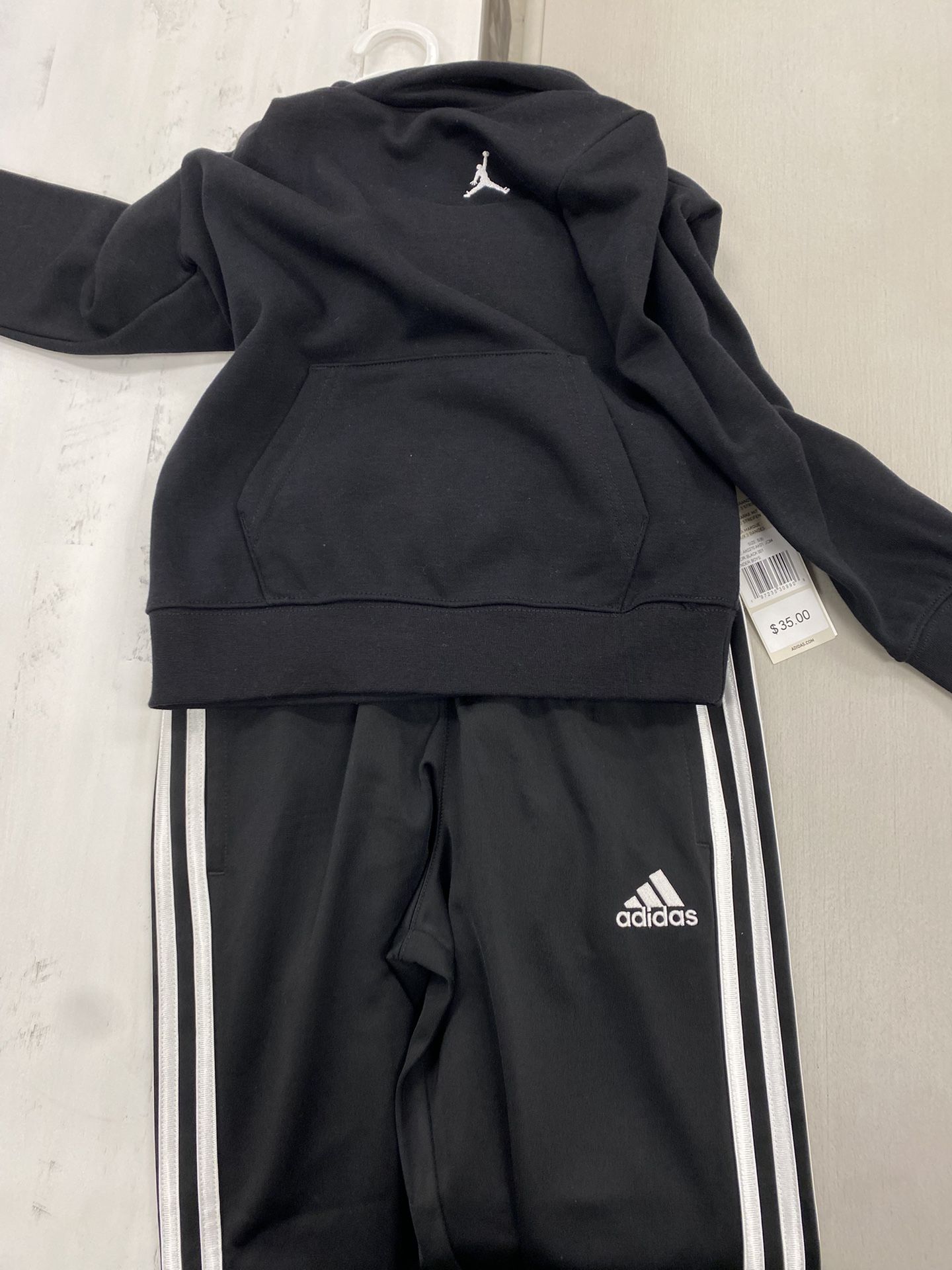Jordan black 2 piece youth 6 M 