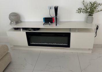 Console table