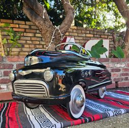 Lowrider  custom pedal car