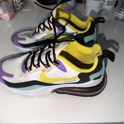 Women’s Nike Air Max 270 React Size 7.5