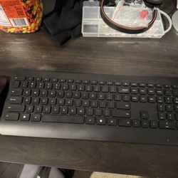 Microsoft Wireless Keyboard And Mouse (Comes With USB Dongle)
