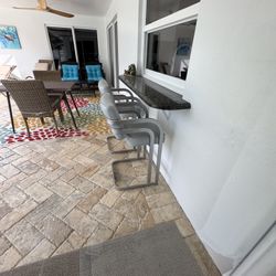 Bar Stools 
