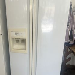 KitchenAid Refrigerator Double Doors w/ Ice Maker