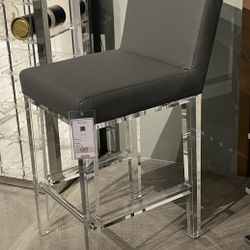 3 Bar Stools 
