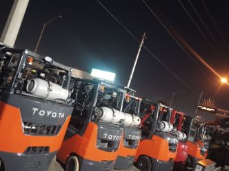 FORKLIFT TOYOTA 3000#