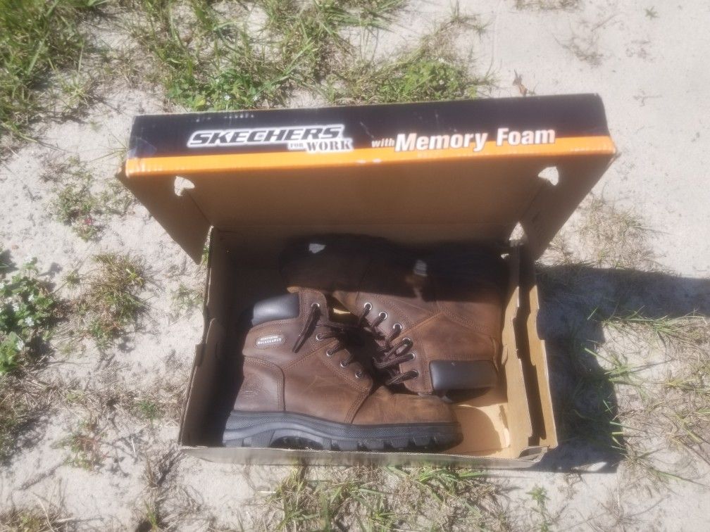 Size 8 Womans Skechers Steel Toe Work Boots