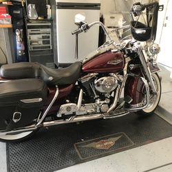 2002 Harley Davidson road king Classic