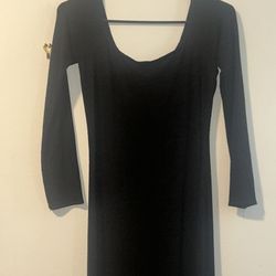 Aritzia Wilfred Free Midi Black Dress 