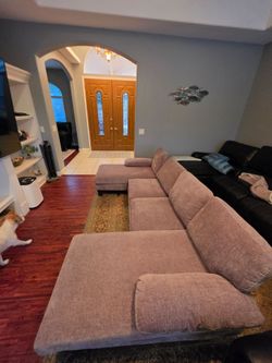 Large Fabric Sectional Sofa with Chaise