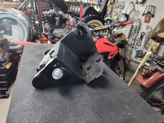 Sportster oil tank