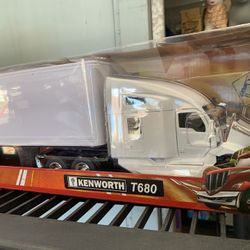 Die Cast Kenworth T680 