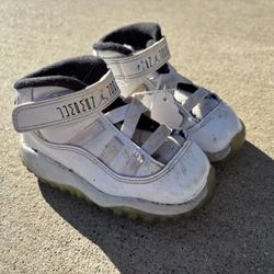 JORDAN 11 GAMA