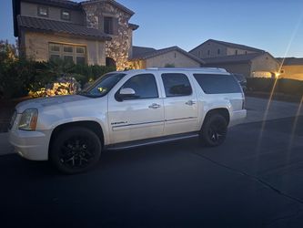 2012 GMC Yukon Denali XL