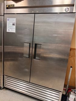 True T-49 Commercial 2 door refrigerator ***Needs work***
