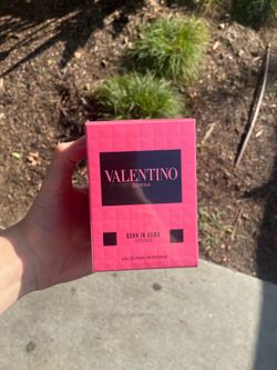 Valentino perfume