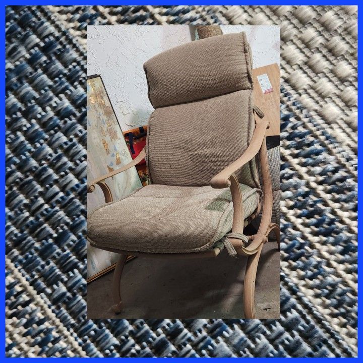 Patio Chair. Very Comfortable. Wide Seat. Durable. $65 Or Best Offer