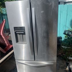 Smart Fridge+ Free Delivery And Installing 