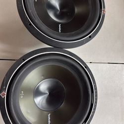 2 Rockford Fosgate P3 12 Inch Speakers